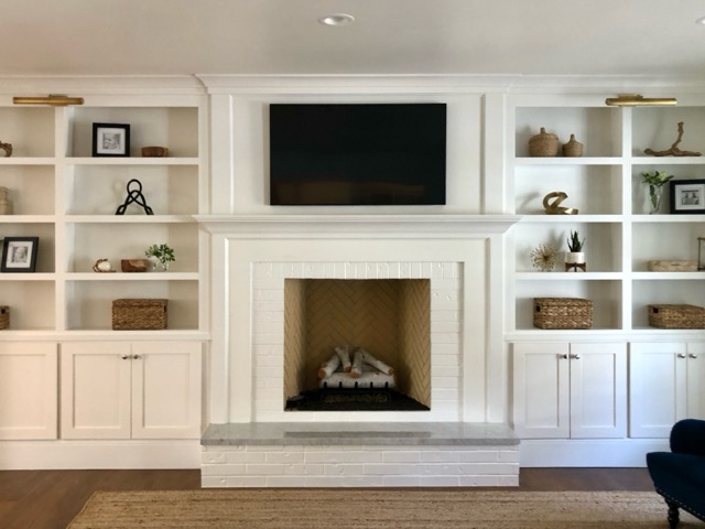 Built-in bookshelves and entertainment center by Oakridge Cabinet and Design